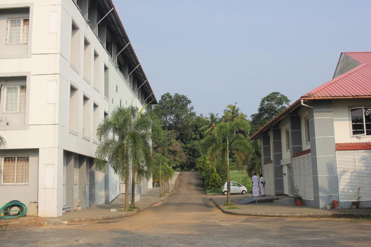 Hotel Angamaly Convention Centre Kochi Exterior foto